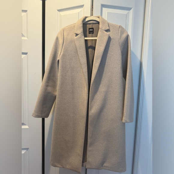 Zara coat - Picture 2 of 3